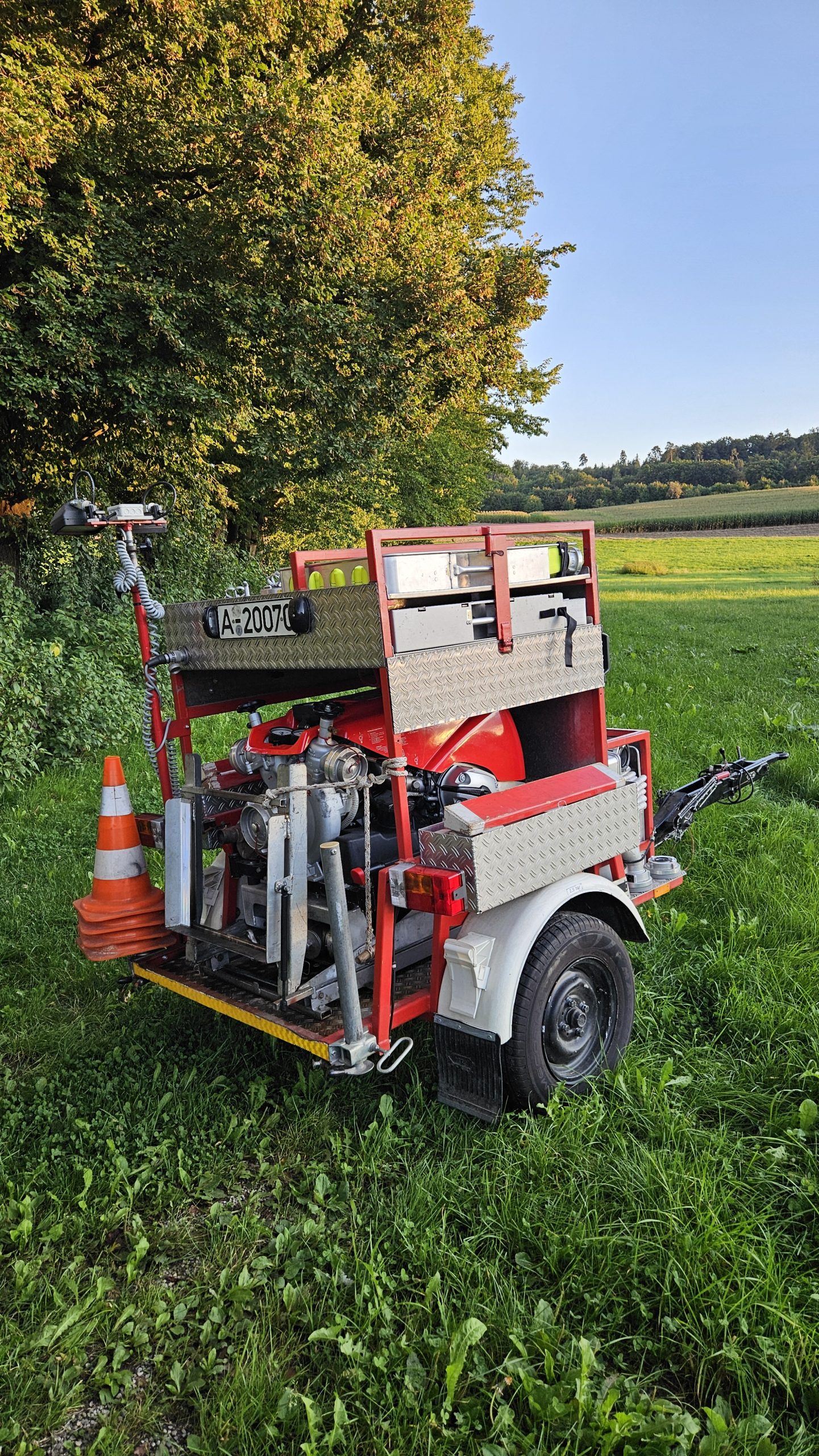 Tragkraftspritzenanhänger Freiwillige Feuerwehr Edenbergen